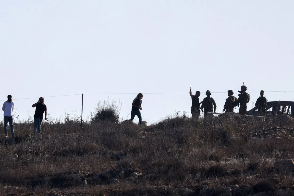 Palestinian shot by settlers near Ramallah
