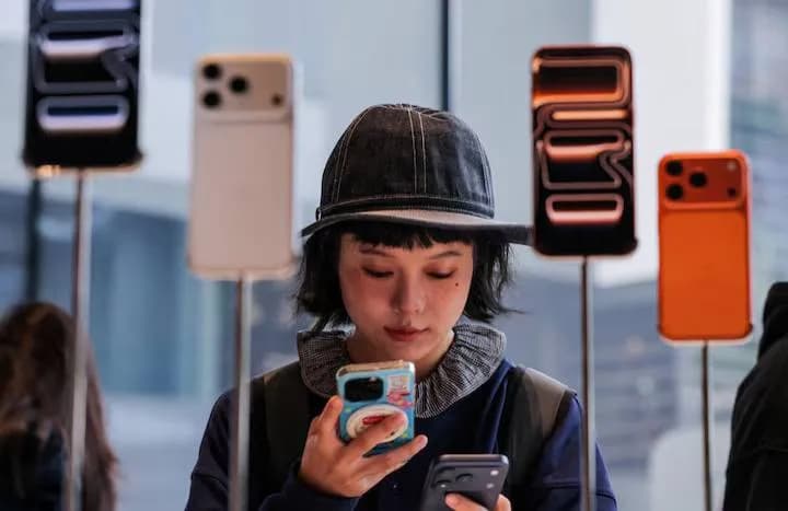 Why your phone feels like it vibrates without actually doing so