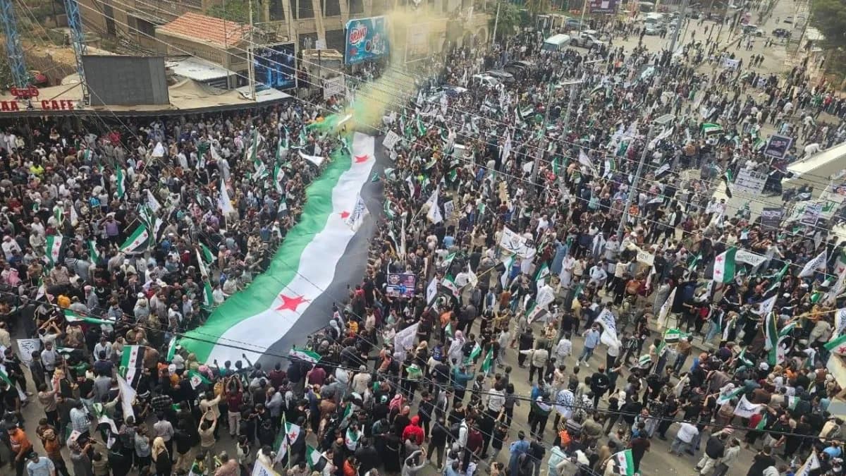 Al-Hasakah sees large protests over Syrian Science