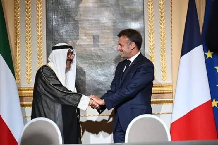 Macron Starts Gulf Visit for Energy and Defense