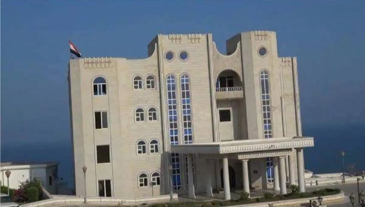 هجوم حوثي على قصر الرئاسة في عدن