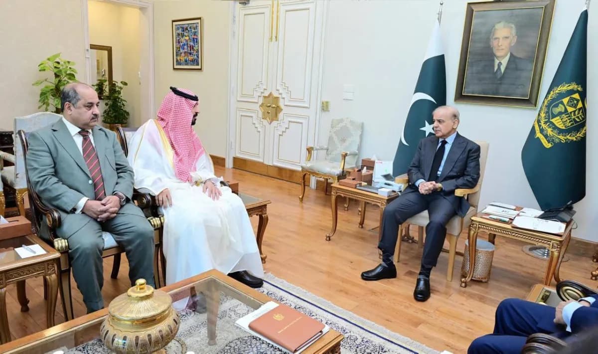 شهباز شريف يؤكد دعم السعودية وباكستان