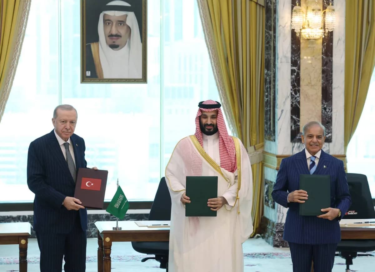 Erdogan sends Mecca Defense Pact to Parliament