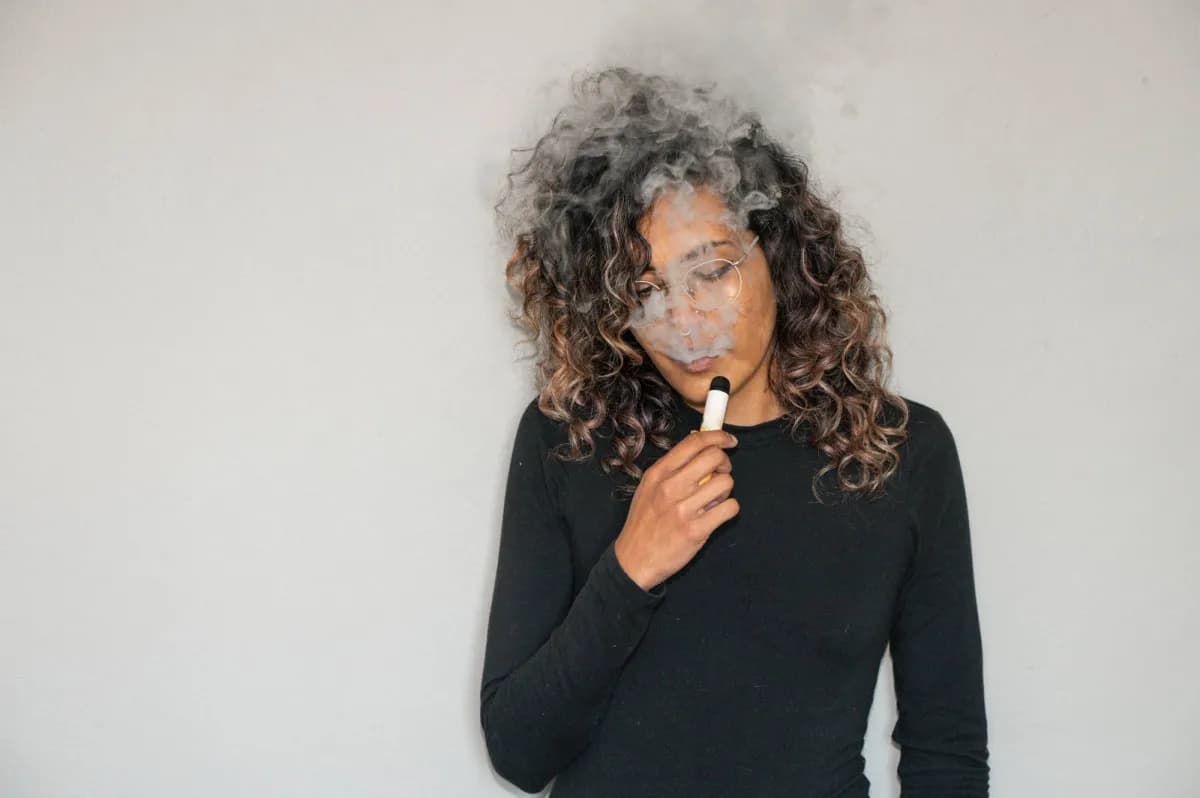 Impact of vaping on heart lungs teeth