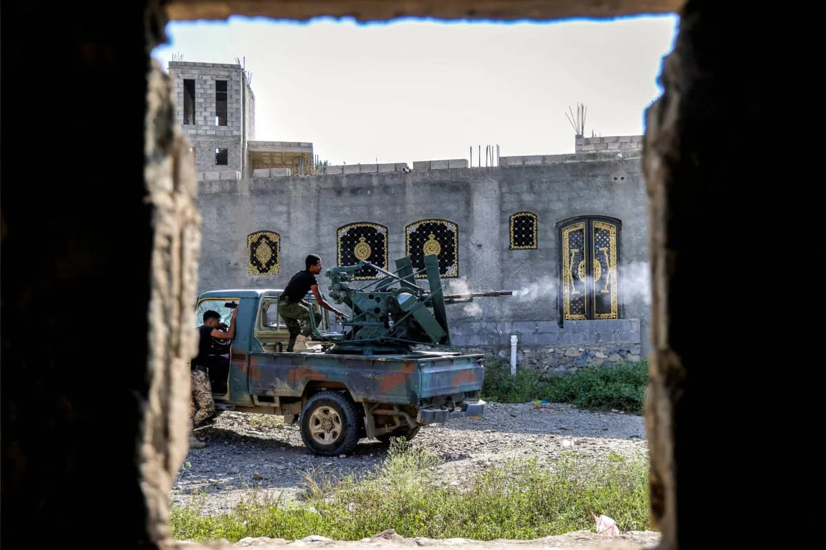 Airstrikes weaken Houthis