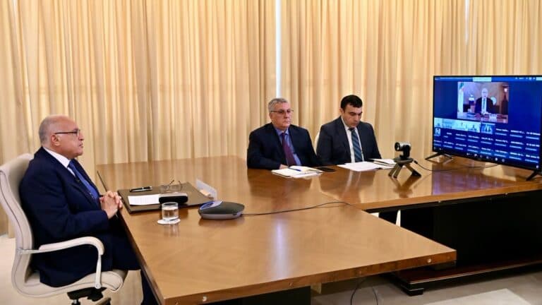 Algerian FM attends AU Peace Meeting