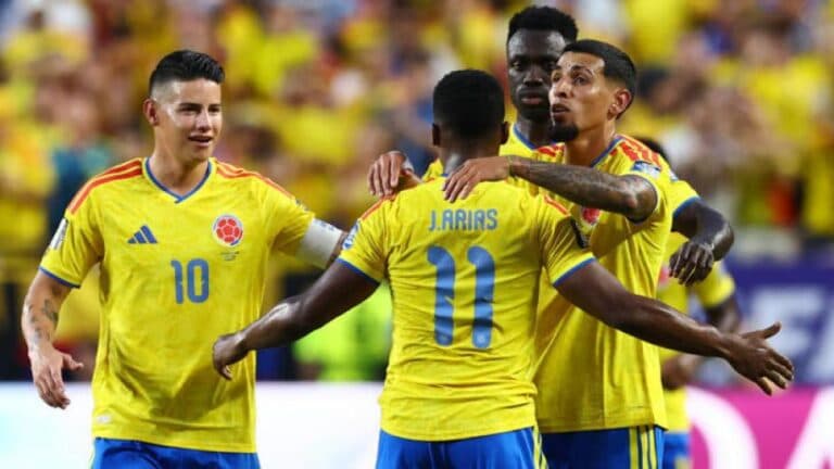 Colombia advances to knockout stage