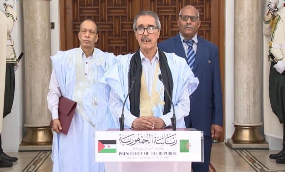 خطري أدوه يحذر من تجاهل القضية الصحراوية