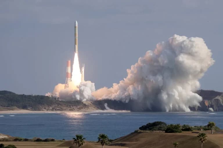 Japan successfully tests reusable spacecraft for the first time