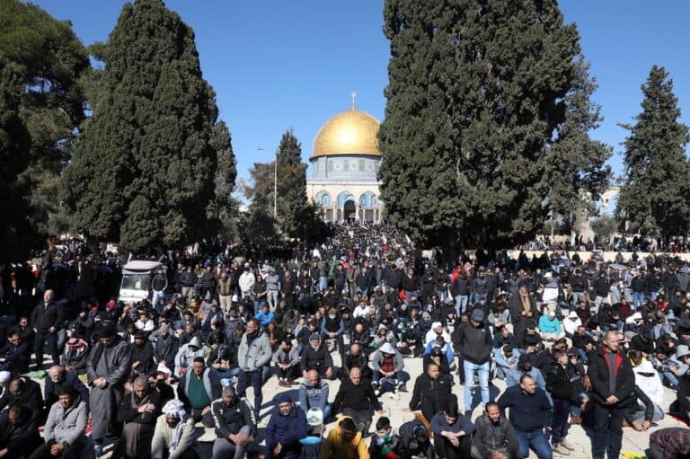 Palestine: 50,000 pray at Al-Aqsa