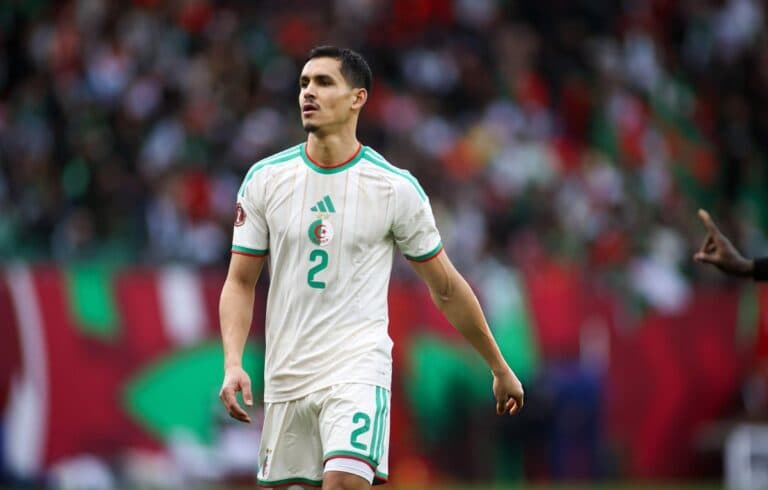 ليفانتي الإسباني يعلن التعاقد مع الجزائري عيسى ماندي