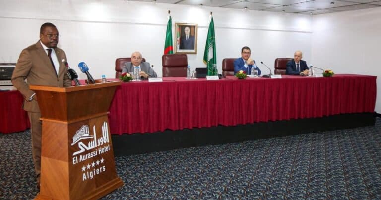 المركز الإفريقي لمكافحة الأمراض: الجزائر من بين الدول القليلة عالميا التي تنتج أكثر من 80% من احتياجاتها الصحية