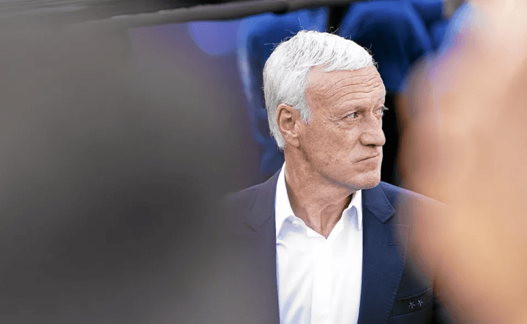 ديشامب يهاجم جهاز باراغواي ويجيب ألفارو