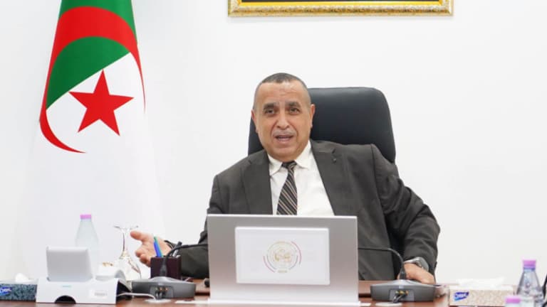 عجال يراقب اتفاقيات مع تشاد وکوت ديفوار و‌بنین
