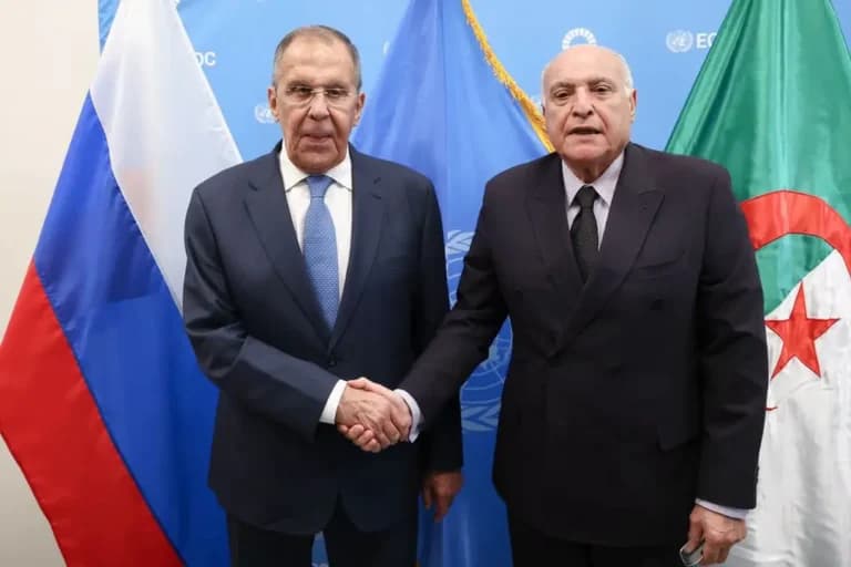 Atifa has a talks with Russian official