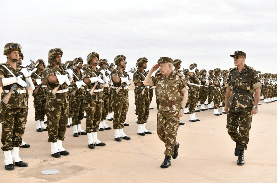 Algerian Army Chief Inspects Third District
