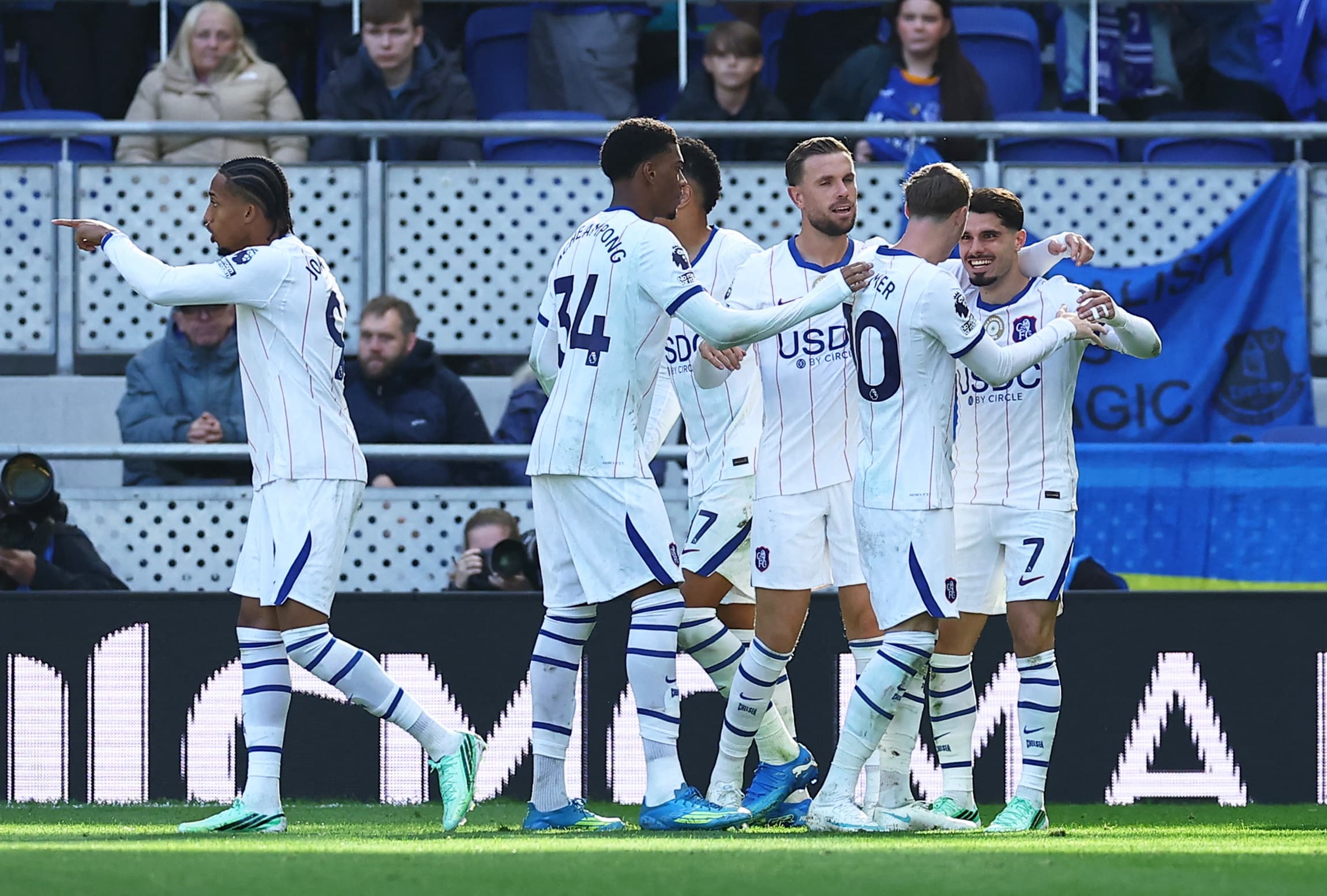 Pedro Neto halts Chelsea's run against Everton