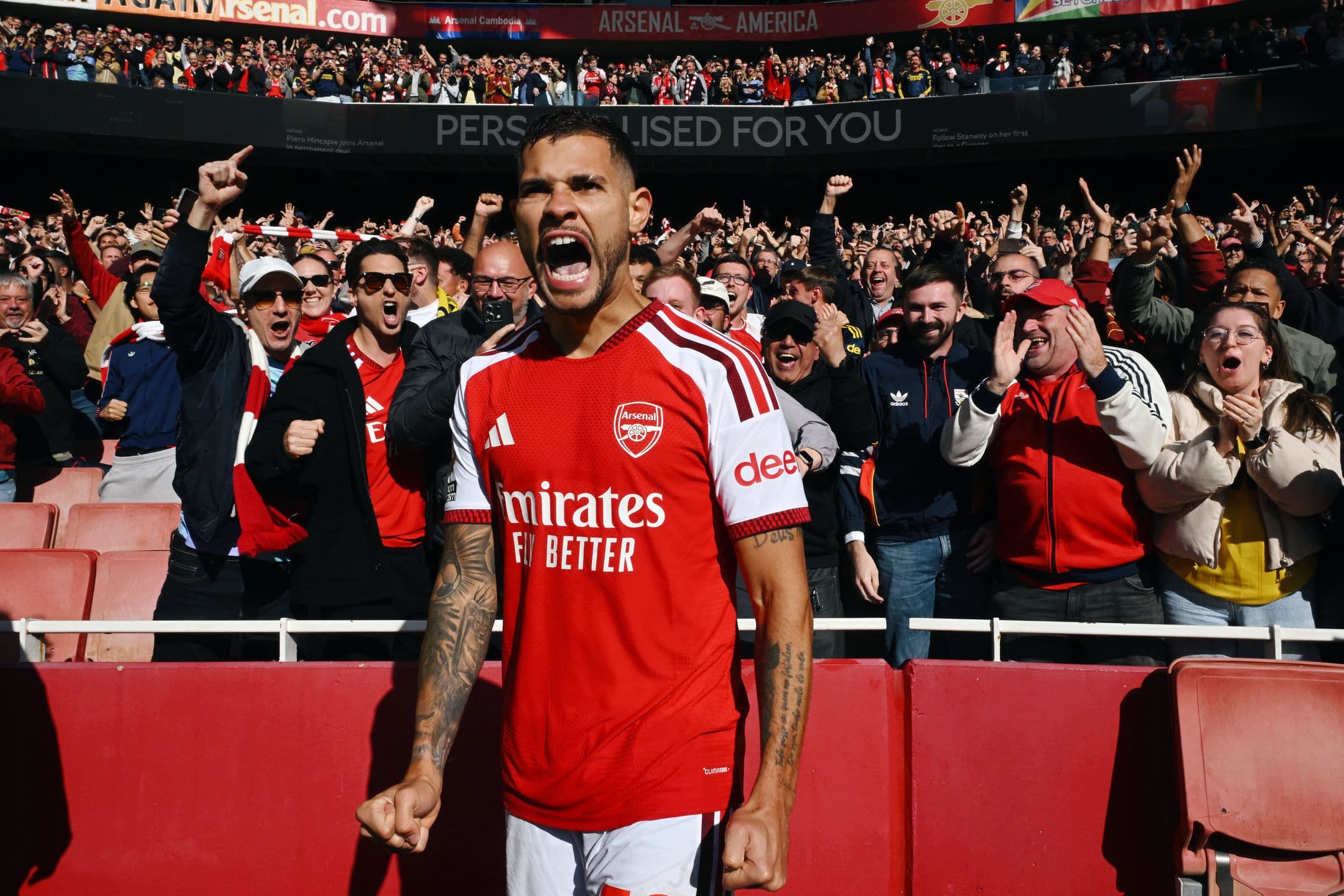 Arsenal avoids Leeds trap in EPL