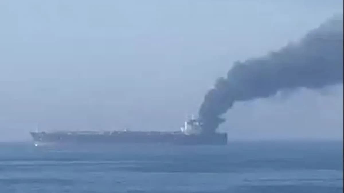الحرس الثوري يكشف حادث ناقلة في هرمز