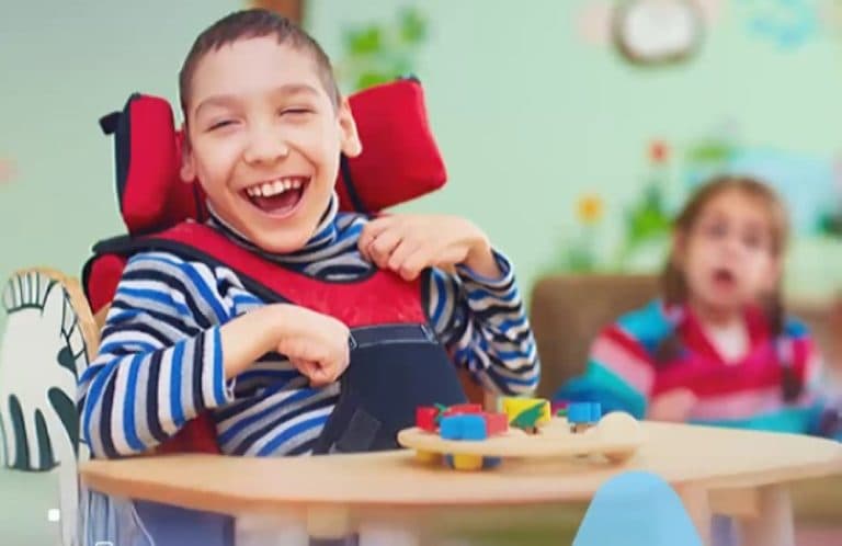 سياسة جديدة للتوحد.. 20 ساعة للتدخل المبكر
