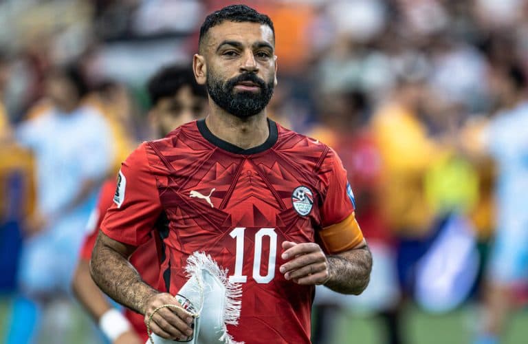 عرض سعودي ضخم يضع محمد صلاح أمام قرار مصيري
