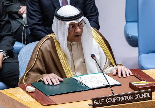البديوي يدعو لتحرك دولي ضد تهديدات الحوثي‬