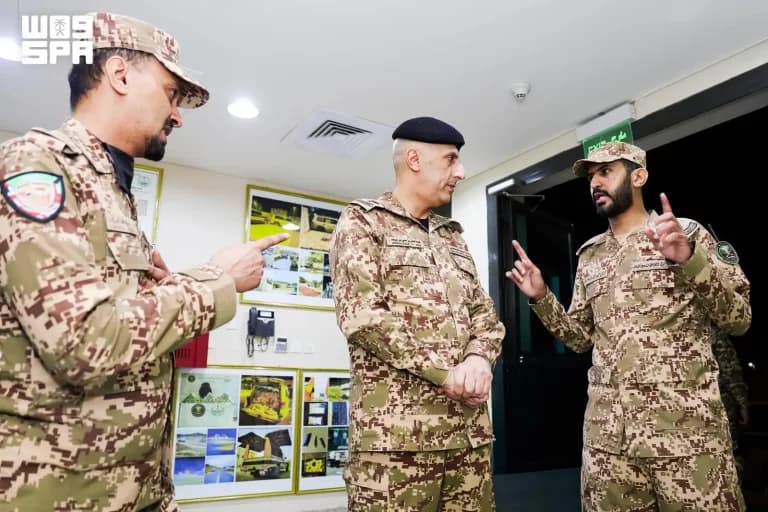 Mujahideen Admin Head Inspects Asir Branch
