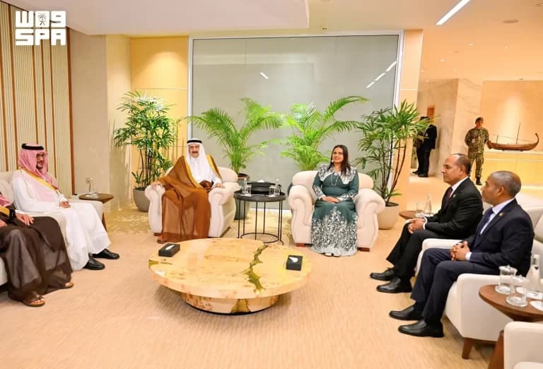 Maldives President Meets Prince Mansour