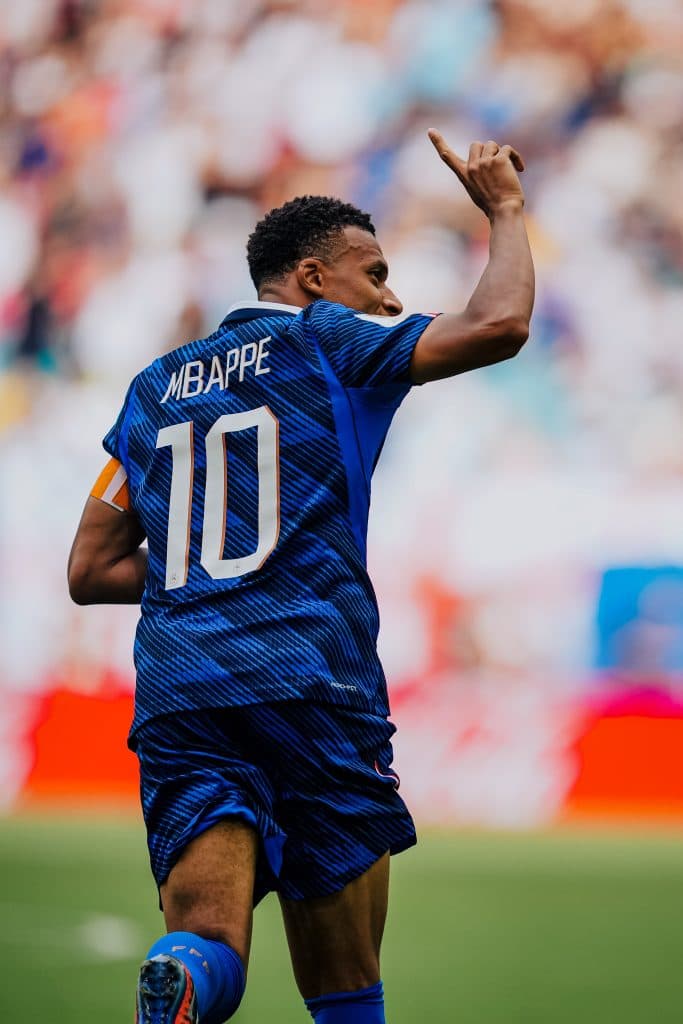 Mbappé sets World Cup scoring record