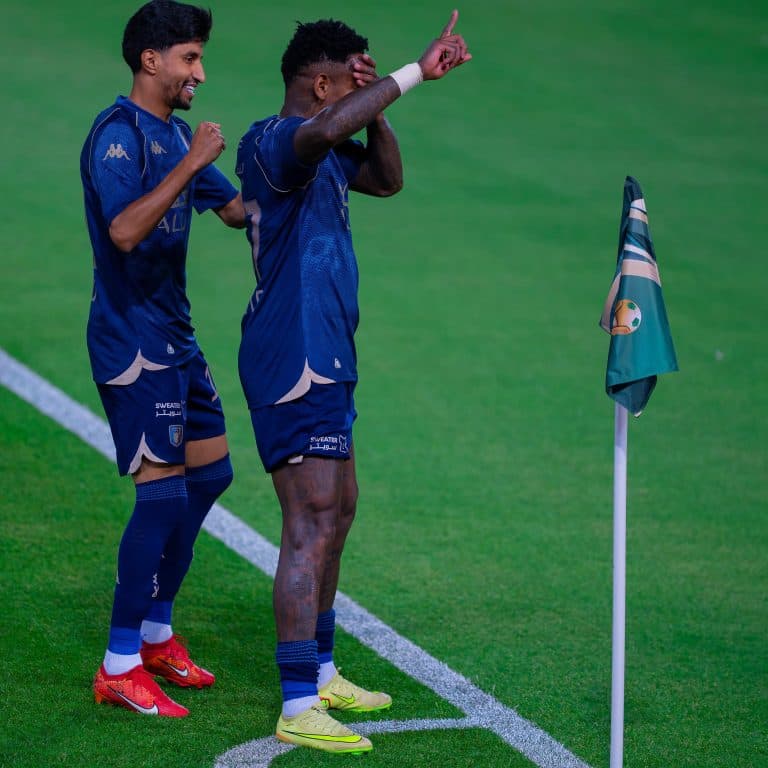 جولة دوري الأولى تتصدر العلا وجدة