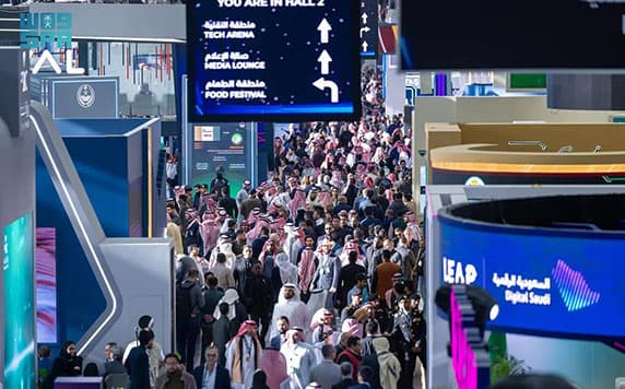 السعودية تحقق 87% في نضج التجربة الرقمية