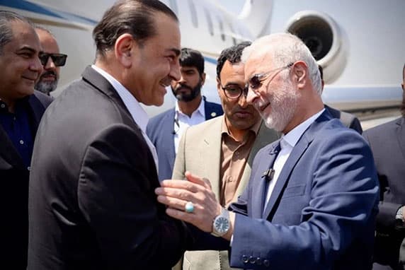 قائد الجيش الباكستاني يحمل رسائل أميركية في طهران
