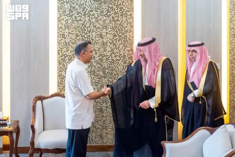 بنغلاديش تستقبل نائب وزير الخارجية