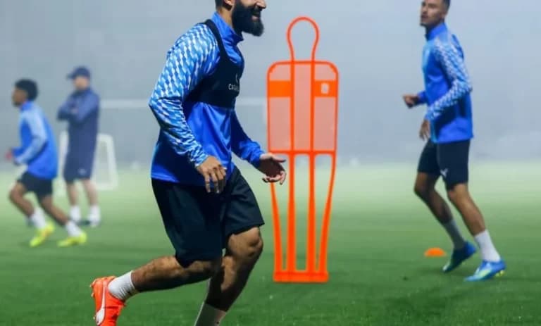 أبها والحزم يبدأان دوري روشن من ملعب المحالة