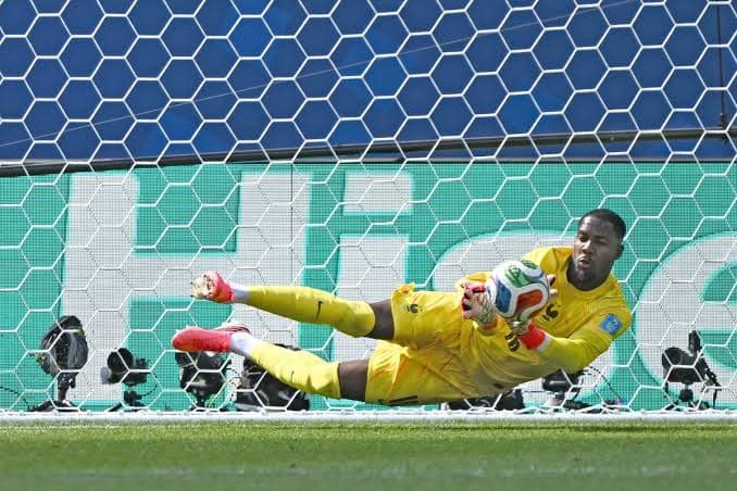 النصر يراقب مينيان وميلان يرفض البيع