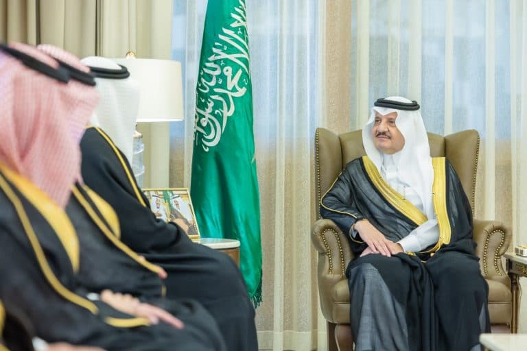 Eastern Province Emir Meets Business Bank Deputy CEO