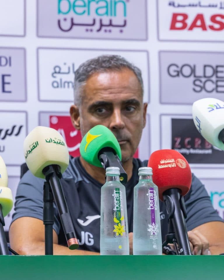 Gomez Aims for First Win vs Riyadh