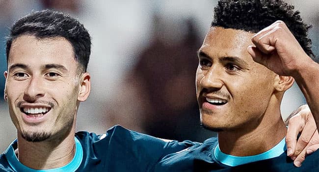الهلال يفوز على التعاون بسداسية ويعود للقمة