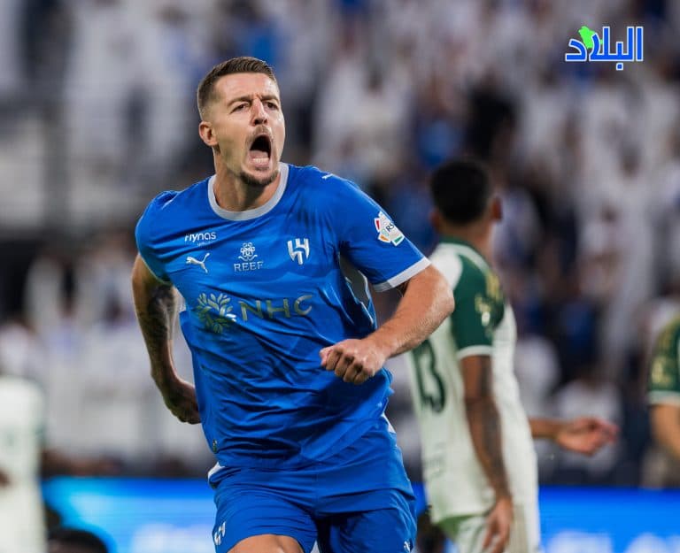 هبوط الأهلي يوقف هجوم الهلال