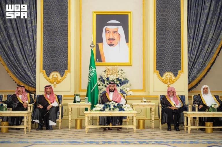 Crown Prince Meets Dignitaries in Jeddah