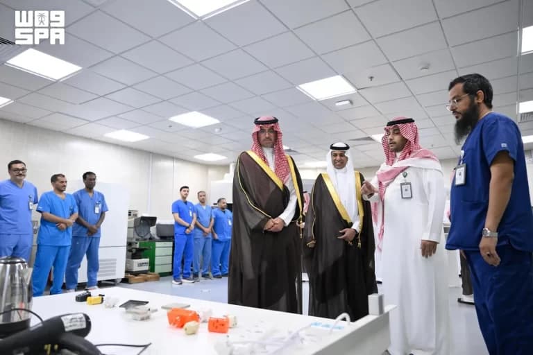 محافظ جدة يزور مختبرات المواصفات