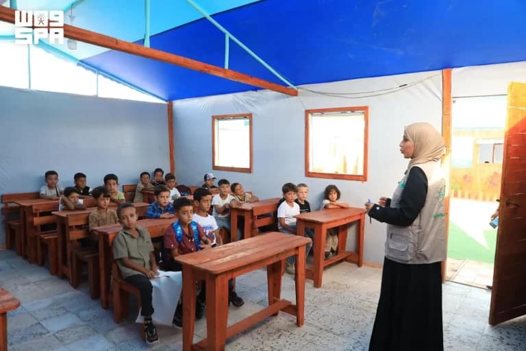 مدرسة مكة في غزة تبدأ العام الدراسي بدعم مركز الملك سلمان