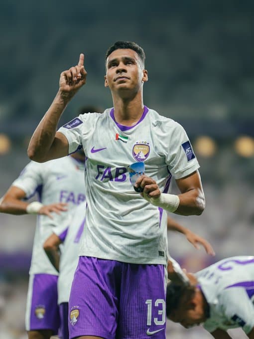العين يفوز على النصر بأربعة أهداف