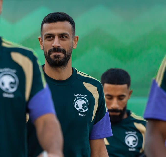 الأخضر يبدأ تدريباته بجدة لكأس الخليج