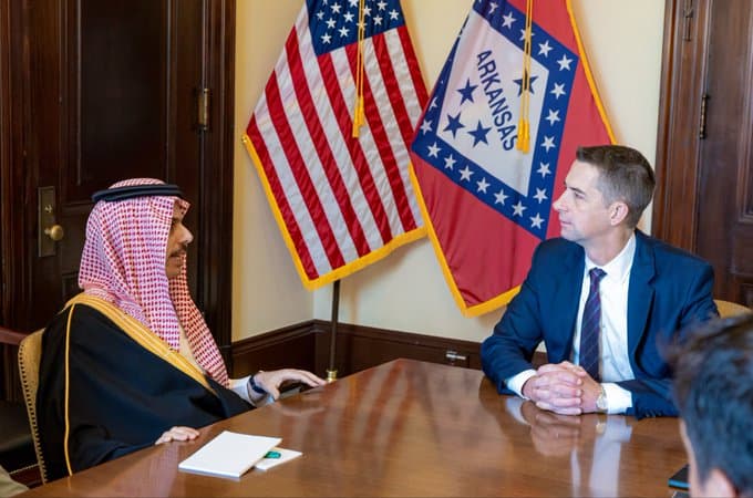 Foreign Minister meets US Senate Intelligence Chair