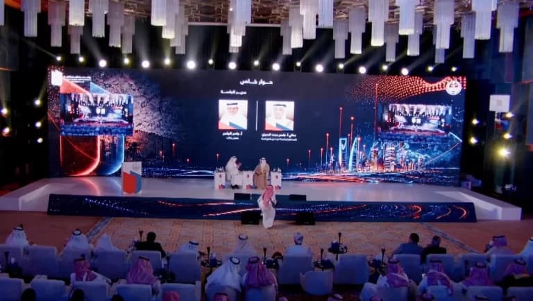 البديوي يتوقع اقتراب إصدار التأشيرة الخليجية الموحدة
