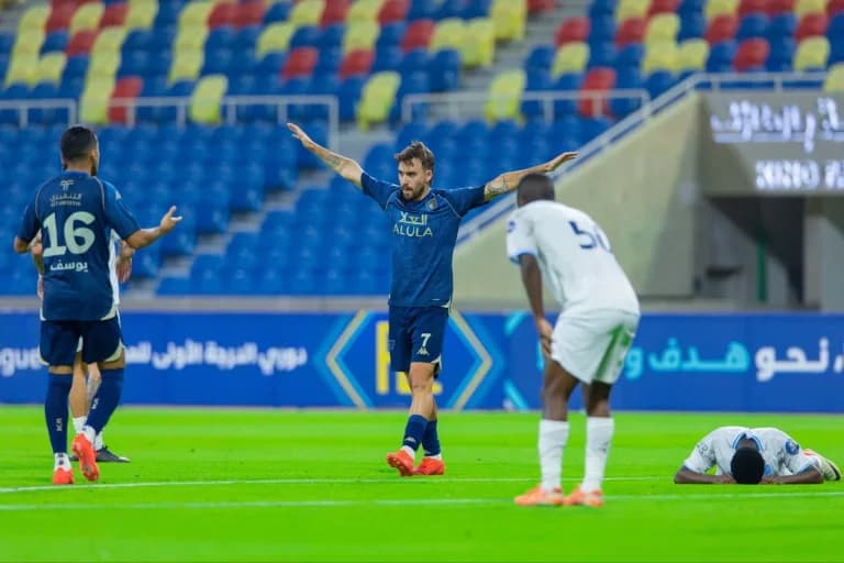 Al-Ula leads First Division