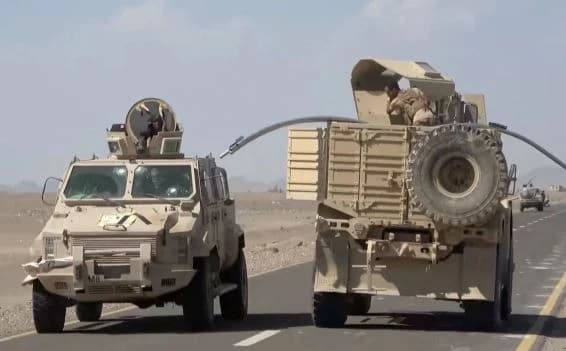 Yemeni army strikes Houthi positions south of Marib