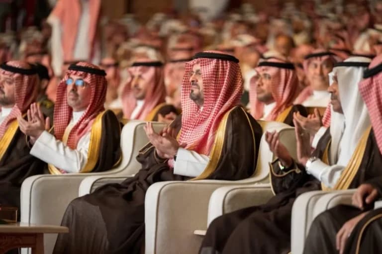 الأمير سعود بن مشعل يرعى تخريج دفعة جامعة الملك عبدالعزيز