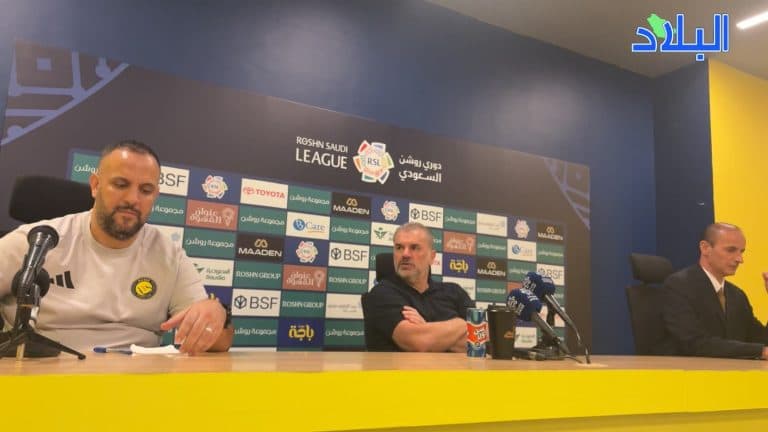 Bostikoglu adapts tactics with limited wing